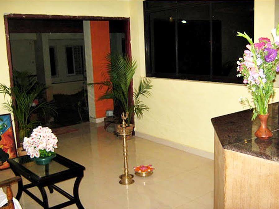 The Ocean Park Beach Resort Kovalam Kültér fotó